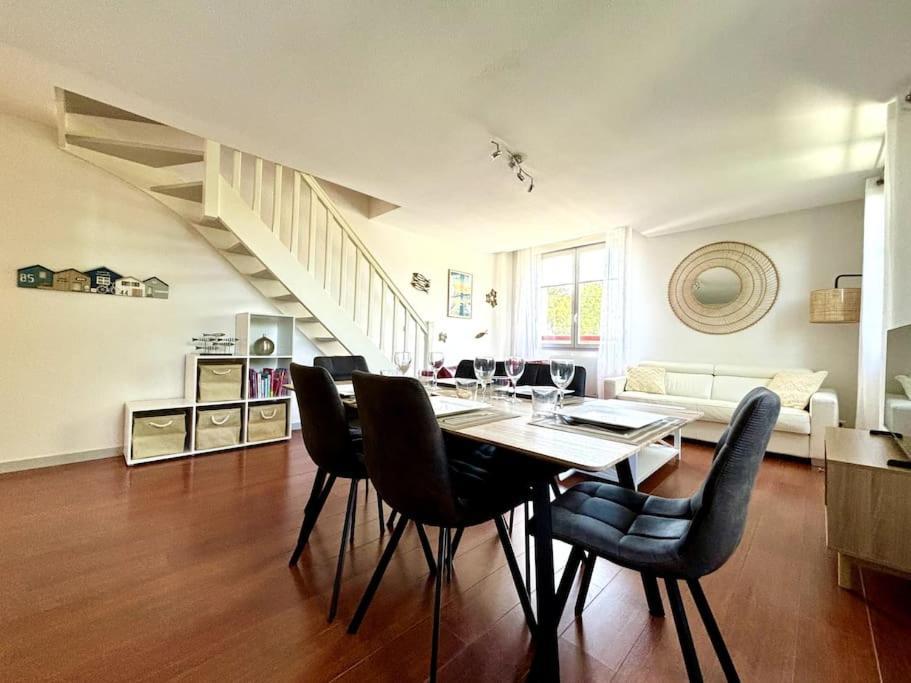 Agreable Proche De La Apartment